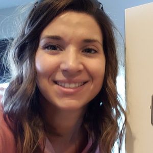 Meet your Posher, Kelli